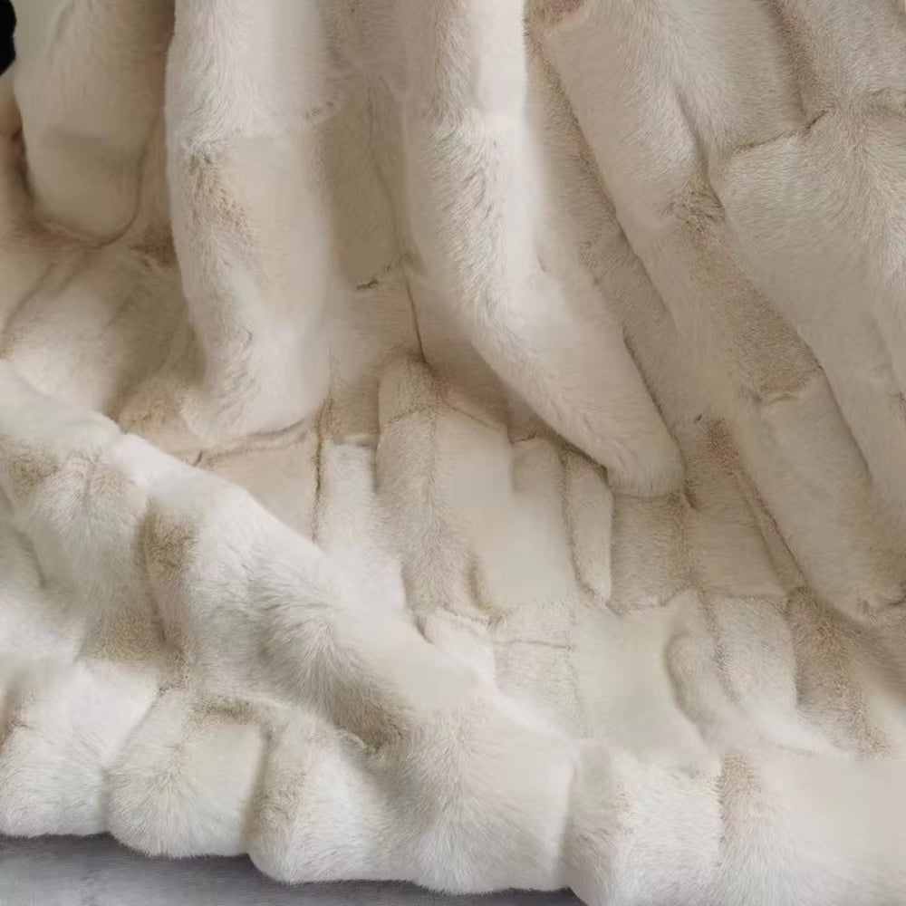 Luxury Faux Fur Throw Blanket | Soft Mocha Plush Cozy Blanket 8