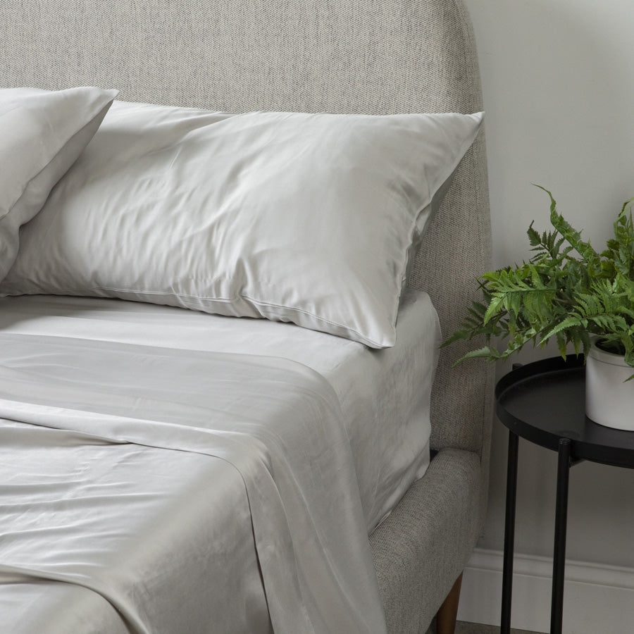 Bamboo Fitted Sheet | Temperature Regulating & Soft Fabric | Eco-Friendly Comfort for Perfect Sleep 1