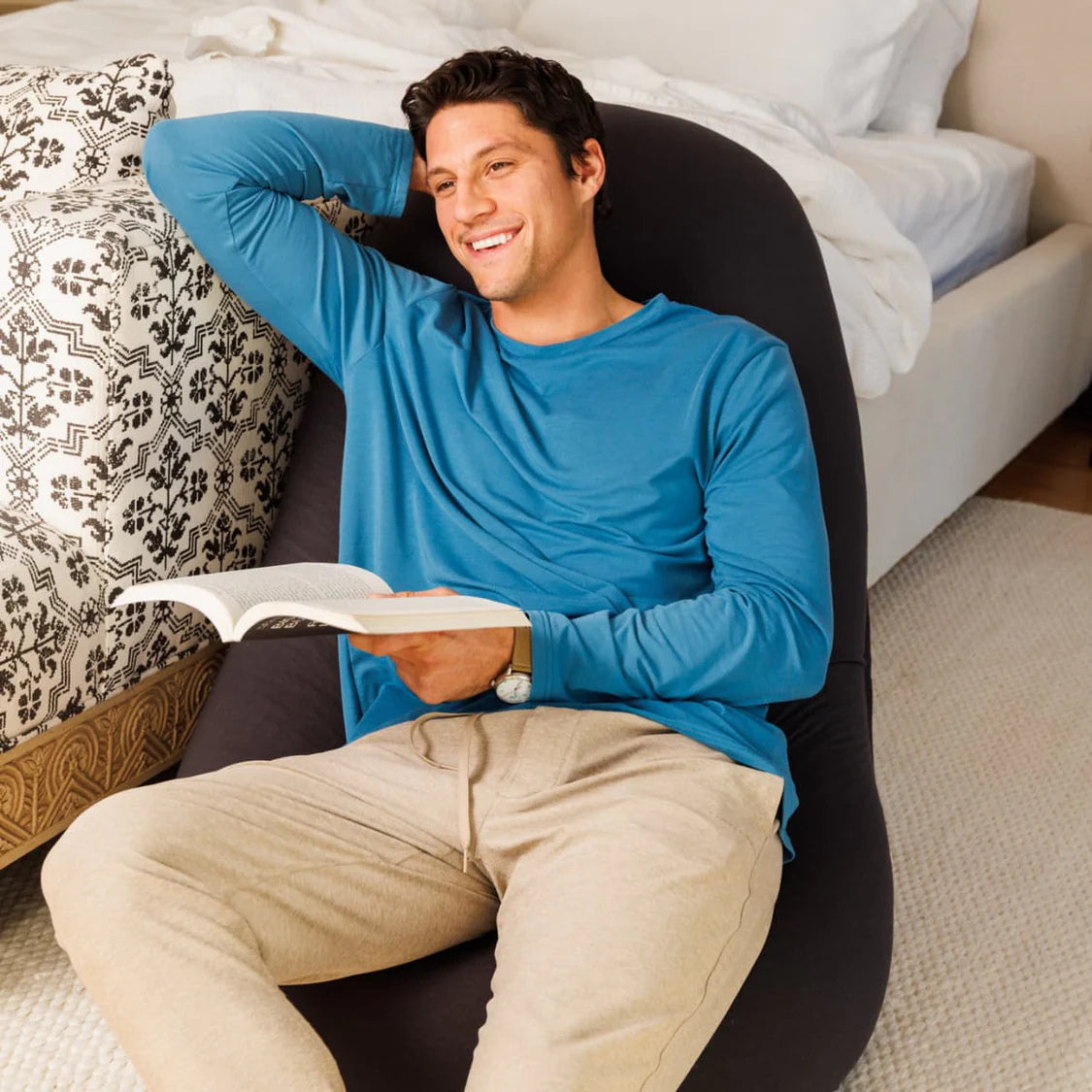 Bean bag pod, black bean bag