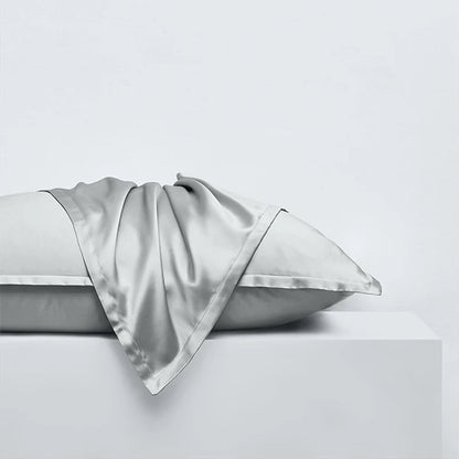 Celeste Luxe | Mulberry Silk Pillowcase with Hypoallergenic Properties | Breathable Design for Enhanced Beauty Sleep 3