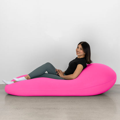 Cloudy mellow plush pink, bean bag