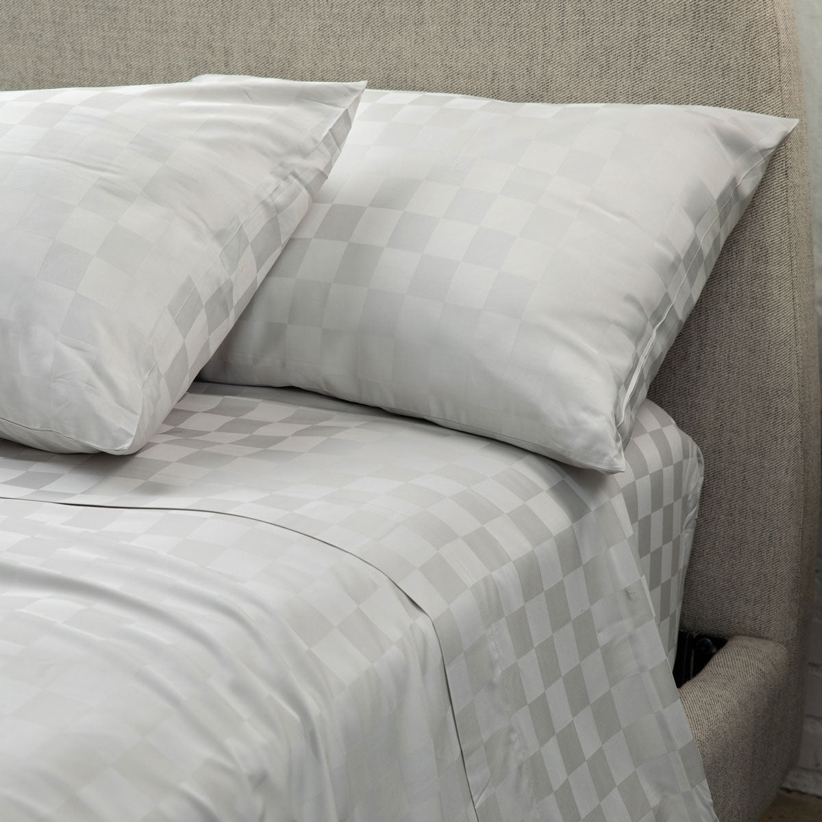 Eden Om | Reversible Bamboo Pillow Cases with Cooling Technology | Soft & Sustainable for Perfect Sleep 4