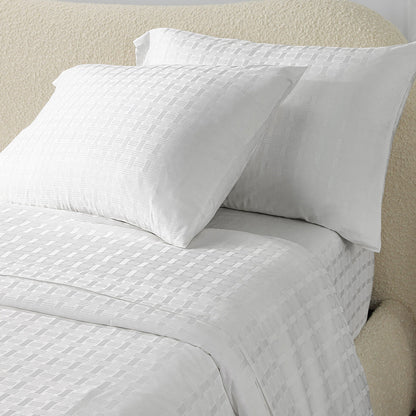 Eden Om | Reversible Bamboo Pillow Cases with Cooling Technology | Soft & Sustainable for Perfect Sleep 9