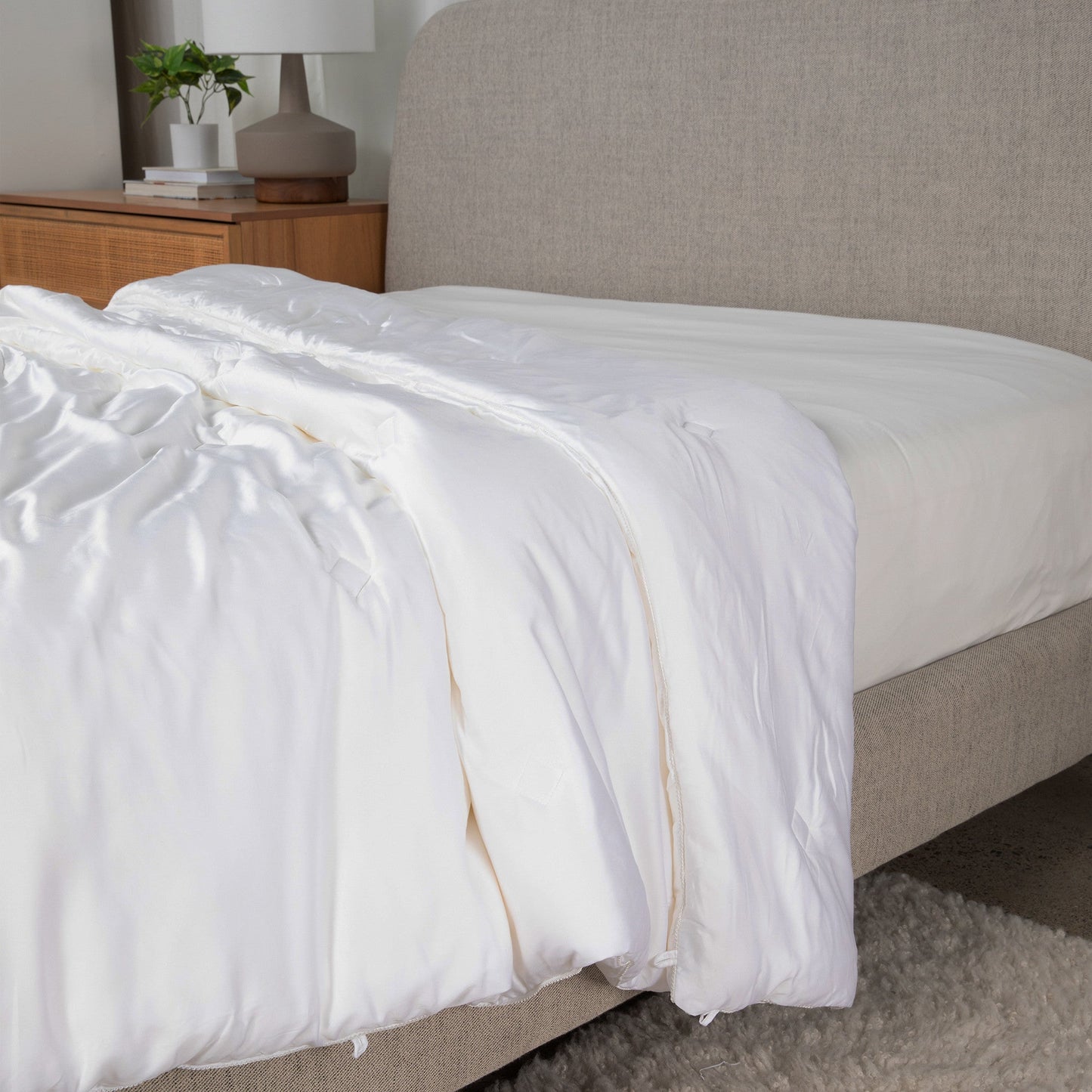 Silk Bamboo Comforter Set with Temperature Regulation | Eco-Friendly Design for Superior Comfort 3