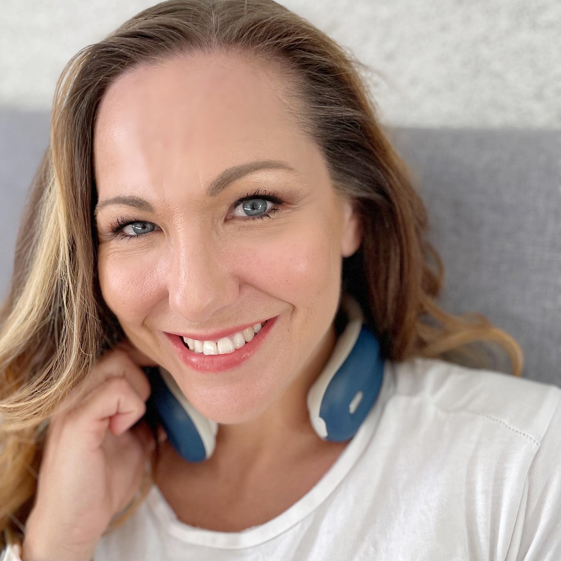 Smart Neck & Shoulder Massager with Heat & 3 Modes | Portable Relief for Tension 1