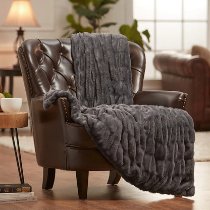 Unisex Luxurious Faux Fur Throw Blanket | Soft Plush All-Season Comfort 0