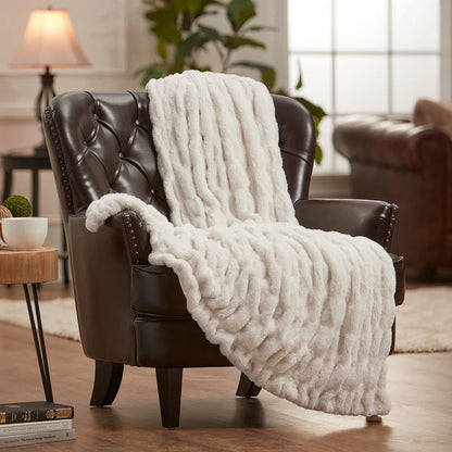 Unisex Luxurious Faux Fur Throw Blanket | Soft Plush All-Season Comfort 5