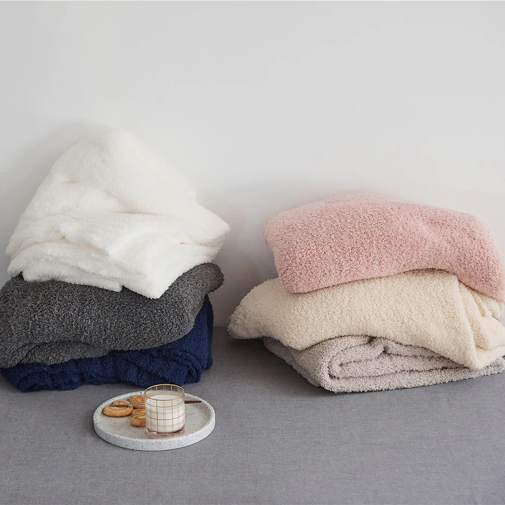 Unisex Soft Microfiber Knit Throw Blanket | Cozy Minimalist Design for All Seasons 4
